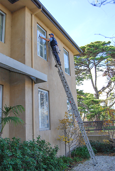 Window Cleaning First Floor